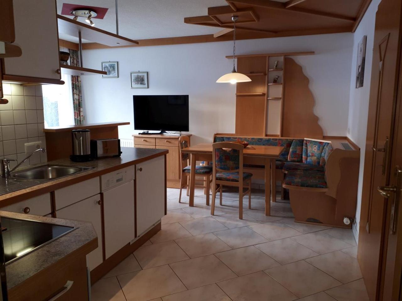 Lungau Apartment - Ferienwohnung Haus Esl Hintergoriach Bagian luar foto