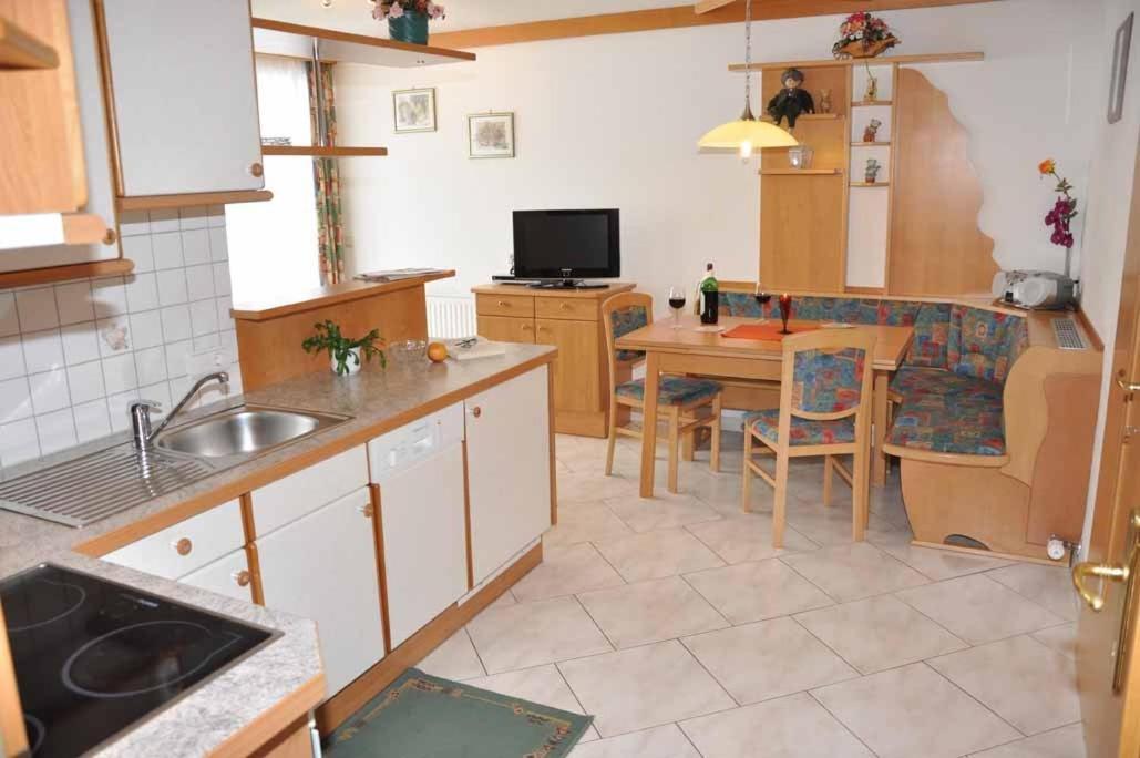 Lungau Apartment - Ferienwohnung Haus Esl Hintergoriach Ruang foto